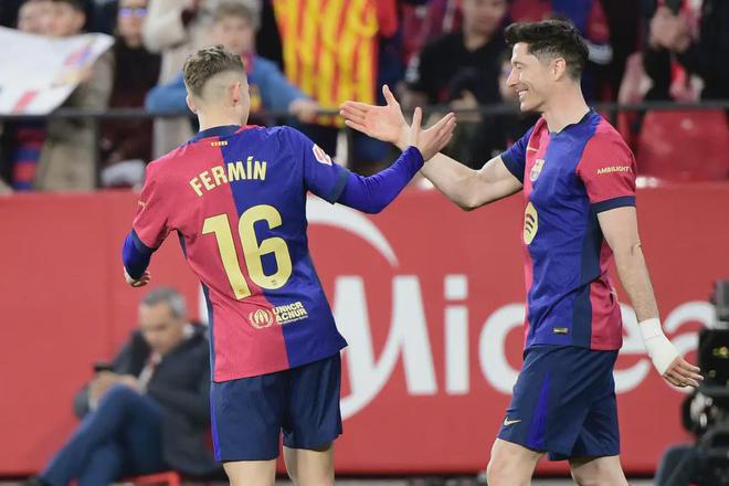 佩德里掌舵塞维利亚，球队实力大增目标冲击前四的简单介绍