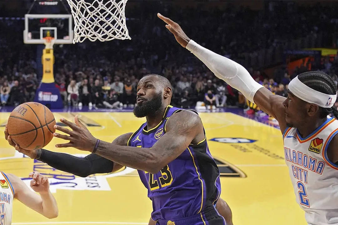 詹姆斯陷入低谷，全明星入选连败，火箭球队命运悬念！的简单介绍